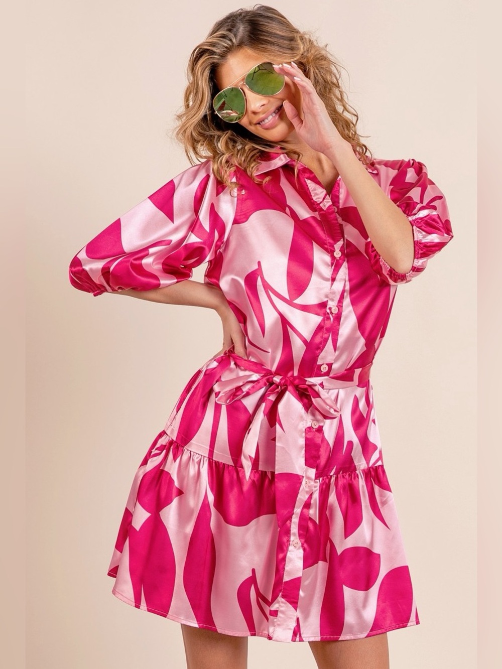 💗Hello Gorgeous! BiBi Leaf Pattern Collared Satin Dress - Picture 4 of 8